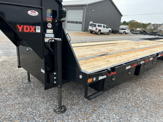 New 2025 MAXXD Gooseneck Trailer | 36' x 102' 30K GVWR