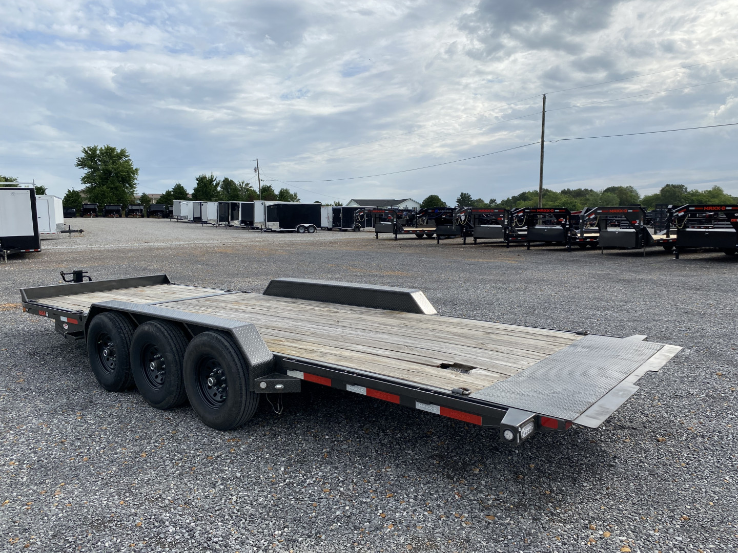 Used 2024 MAXXD 83" X 24' 21K Tilt Equipment Trailer