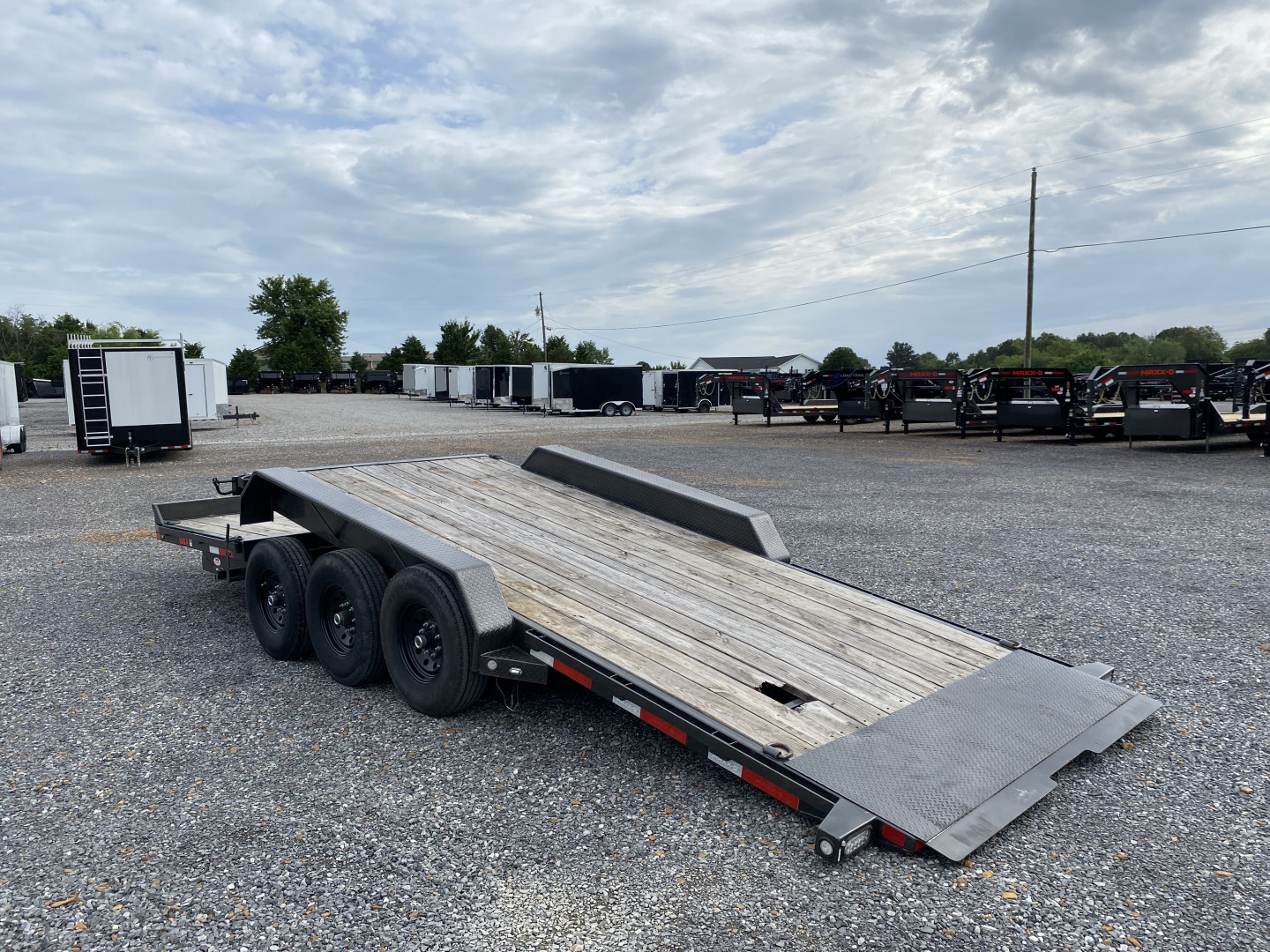 Used 2024 MAXXD 83" X 24' 21K Tilt Equipment Trailer