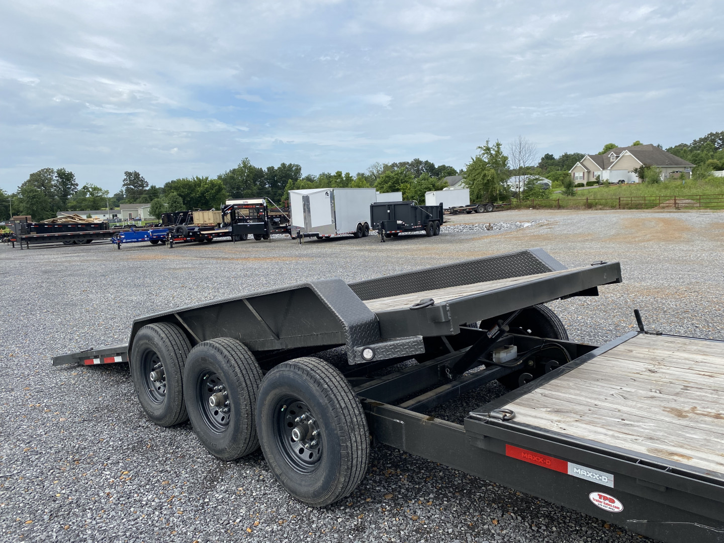 Used 2024 MAXXD 83" X 24' 21K Tilt Equipment Trailer