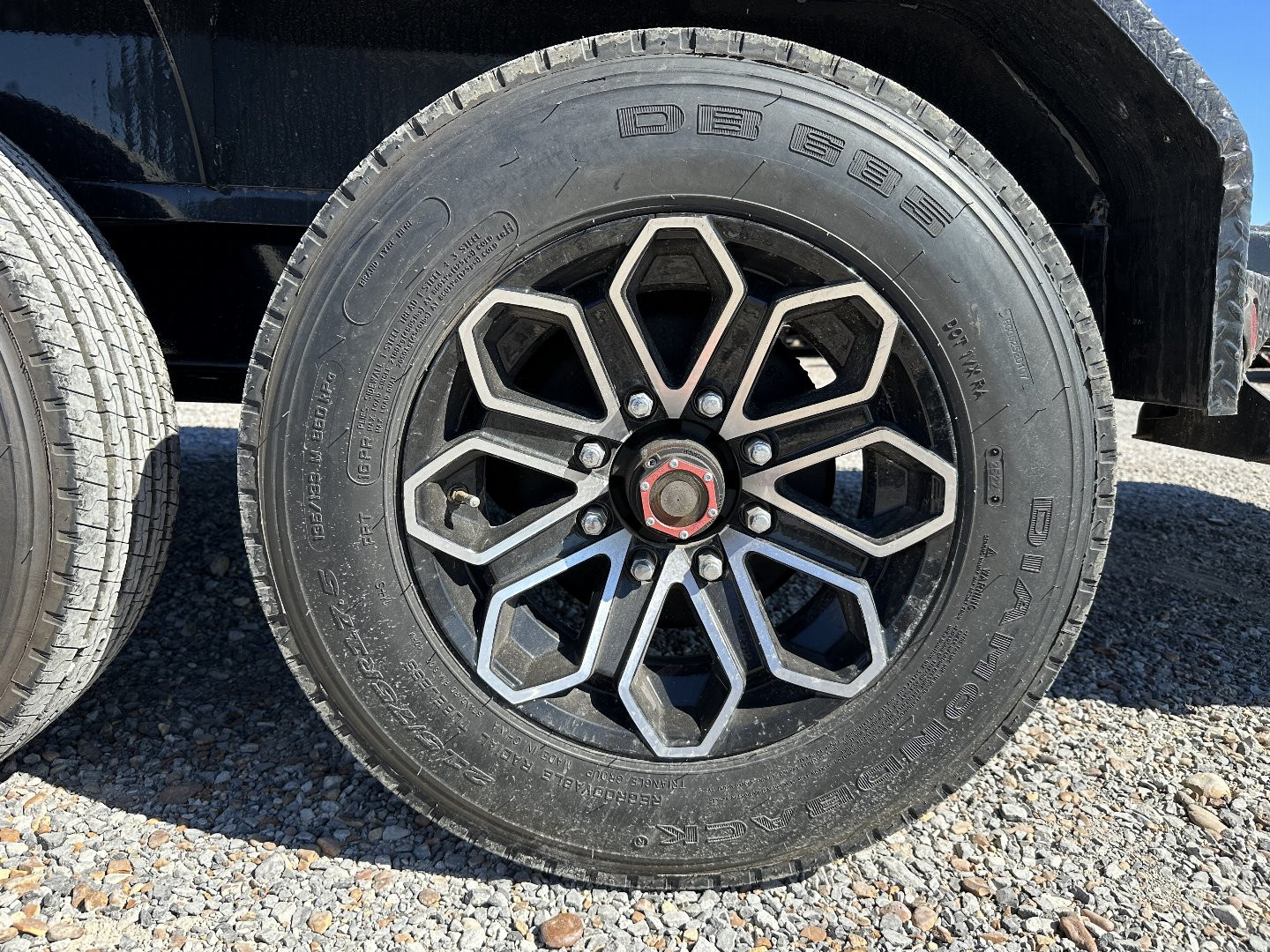 Used 2023 Load Trail 83"X26' 16K Gooseneck Tilt Trailer