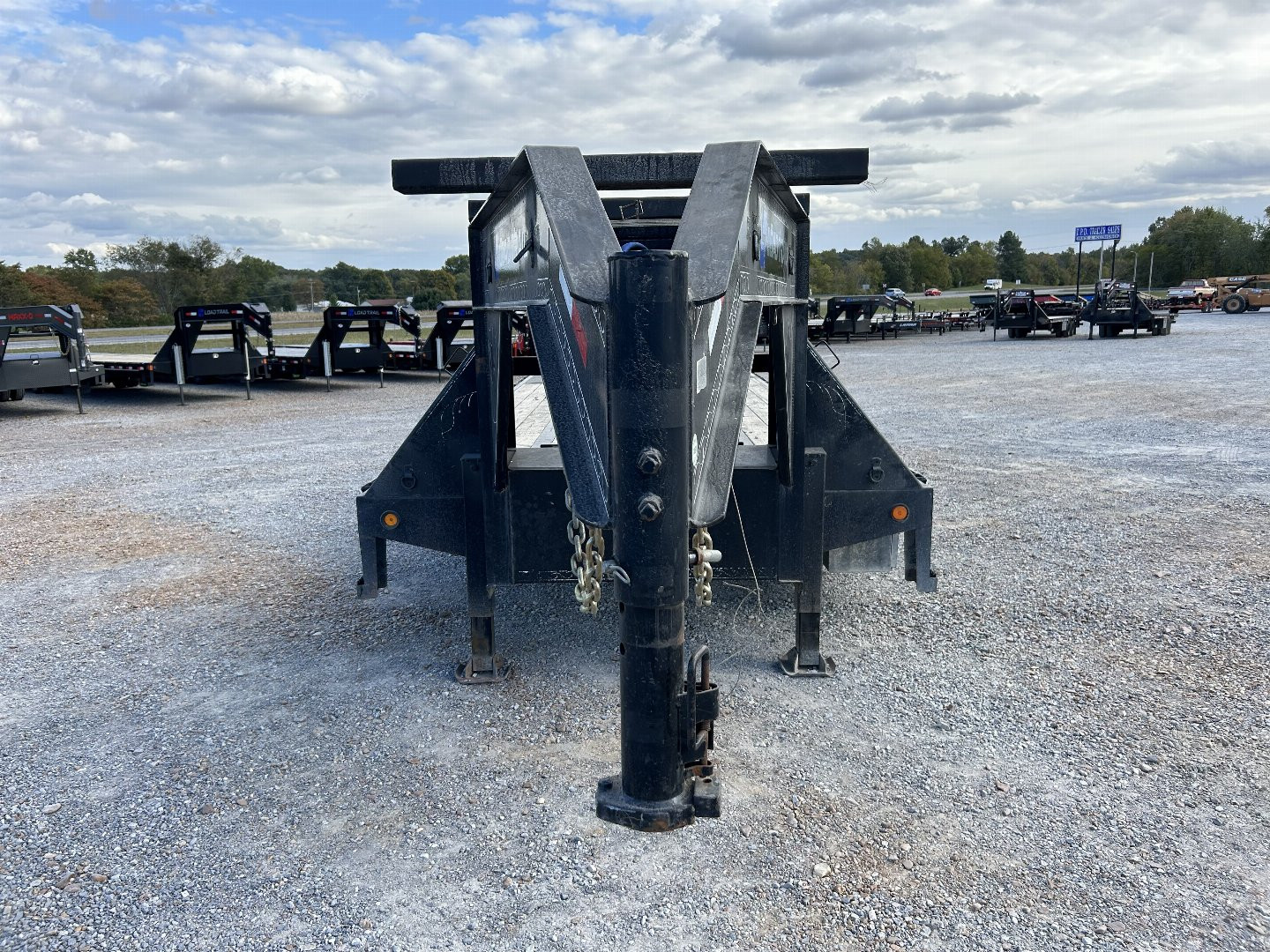 Used 2018 Load Trail 102"X34' 22K Hyd Dove Gooseneck Trailer