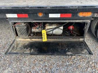 Used 2018 Load Trail 102"X34' 22K Hyd Dove Gooseneck Trailer