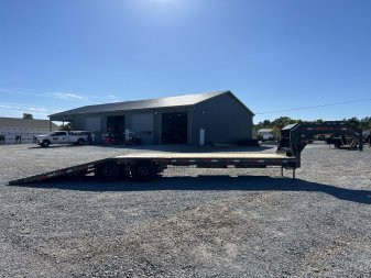 New 2025 MAXXD 32' x 102" 30k Hyd Dove Gooseneck Trailer