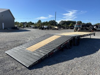 New 2025 MAXXD 32' x 102" 30k Hyd Dove Gooseneck Trailer