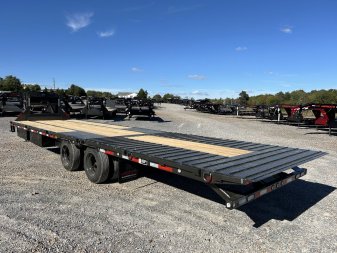 New 2025 MAXXD 32' x 102" 30k Hyd Dove Gooseneck Trailer