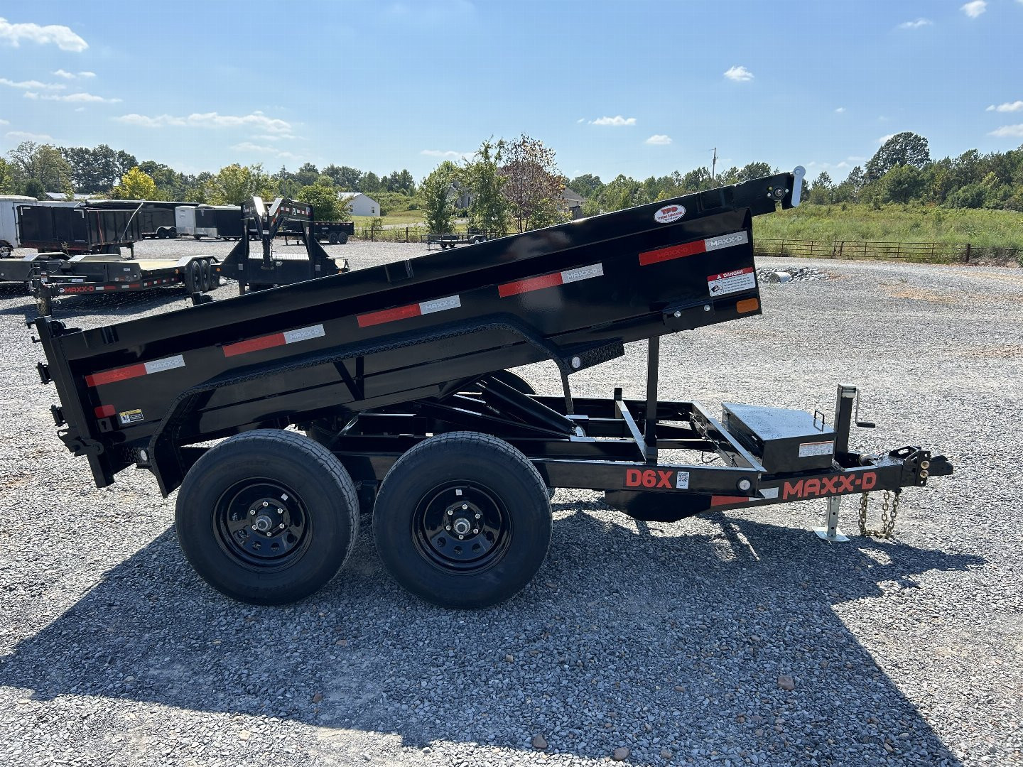 New 2024 MAXXD 60"x10' 10k Dump Trailer