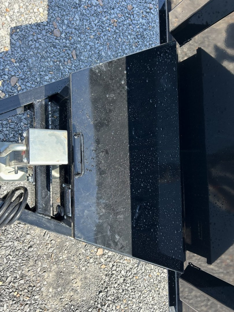 New 2024 MAXXD 60"x10' 10k Dump Trailer