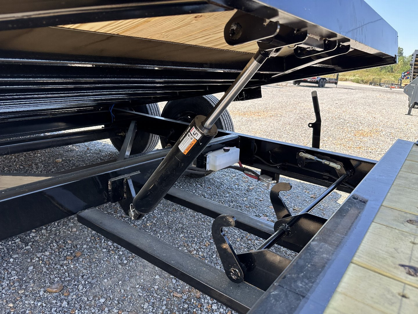 New 2025 MAXXD 83" X 22' 17.5K Tilt Equipment Trailer