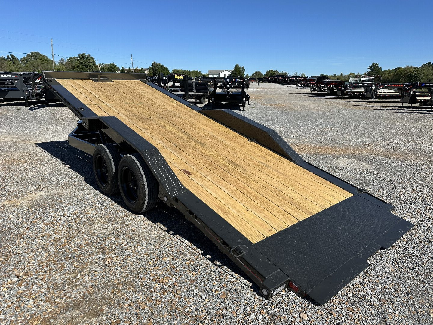 New 2025 MAXXD 102" X 22' 17.5K Power Tilt Trailer