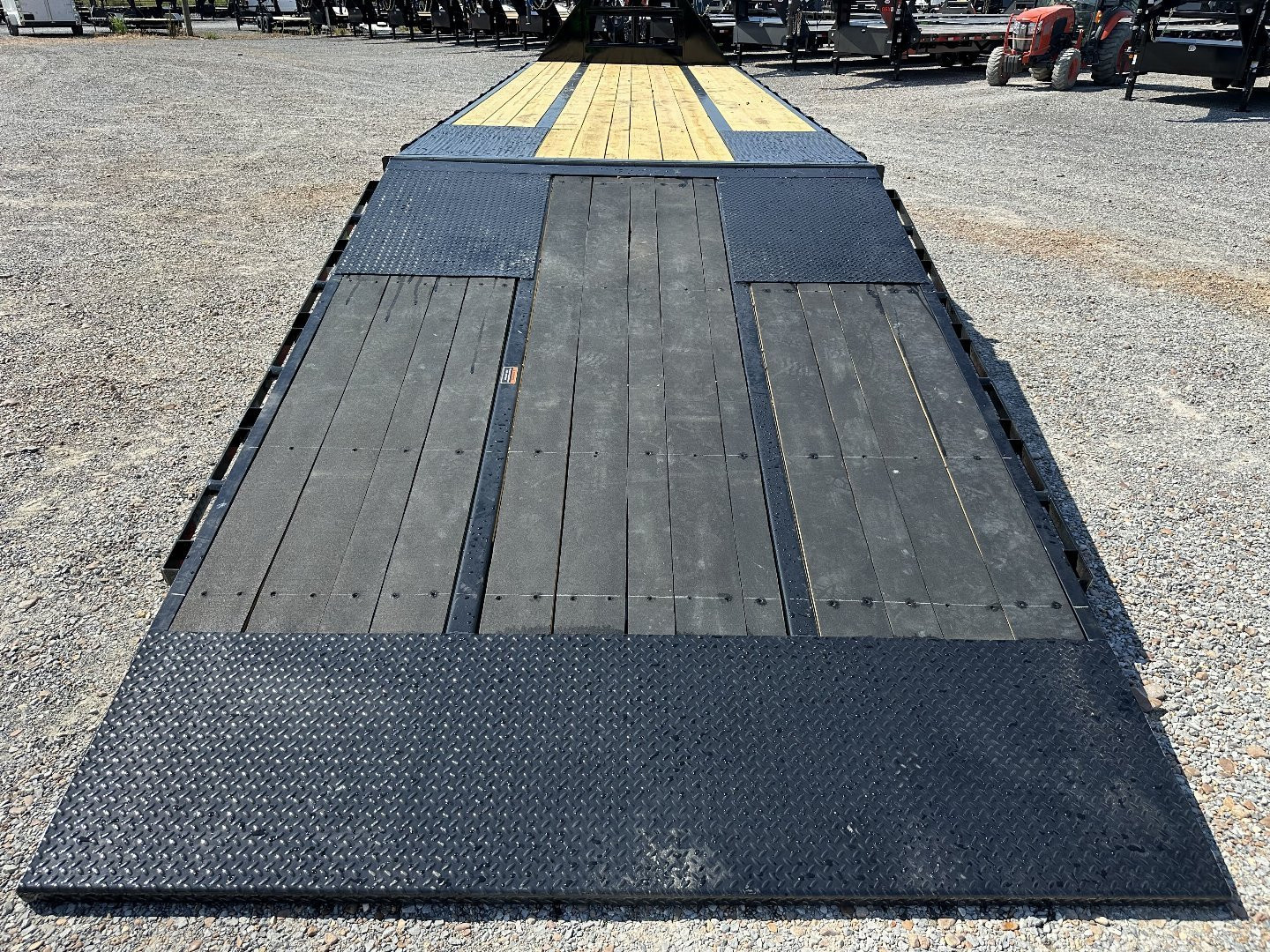 New 2025 Load Trail Gooseneck Trailer | 102" x 36' 30K GVWR