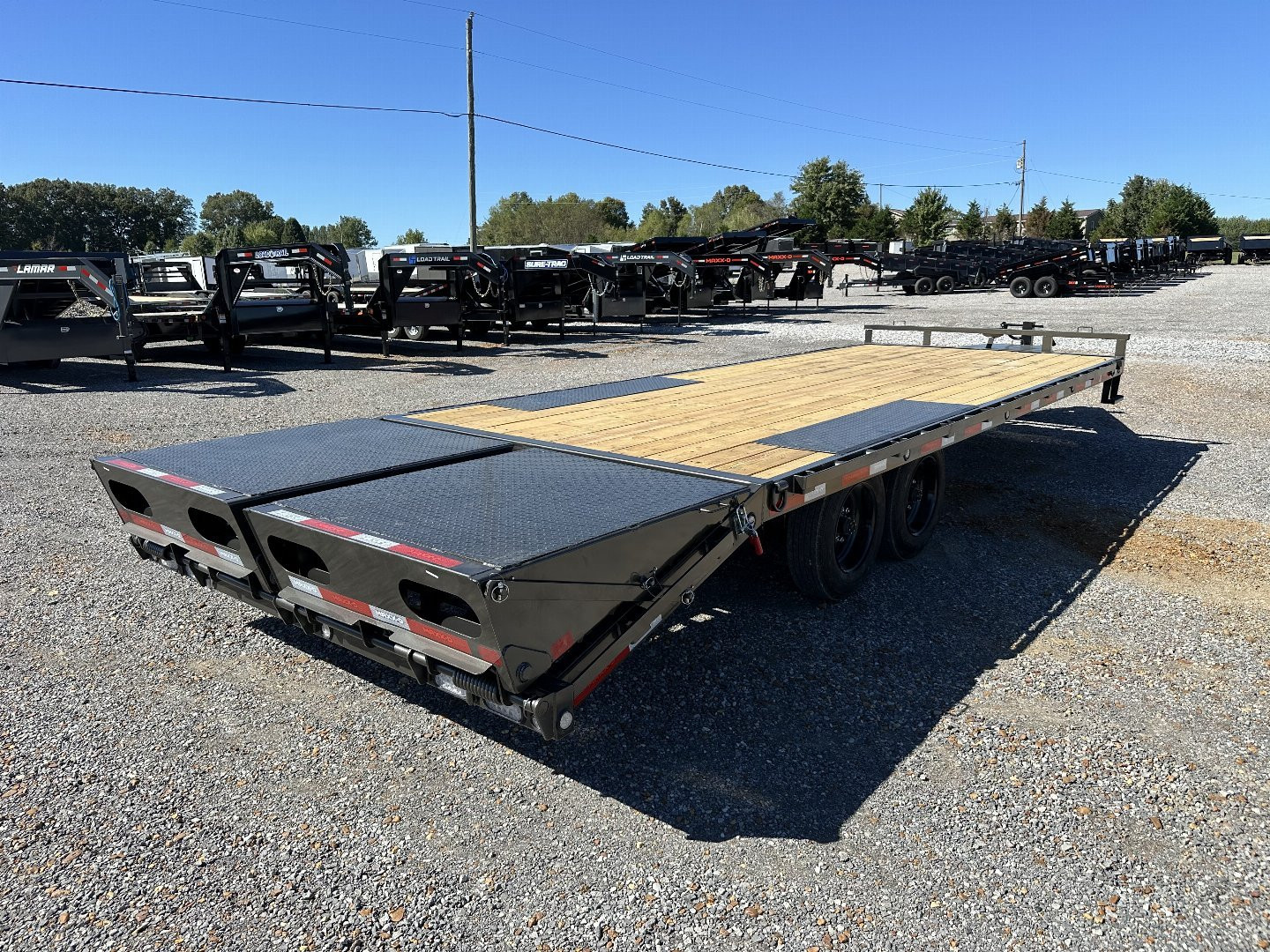 New 2025 MAXXD 102"X24' 17.5K Flatbed Trailer