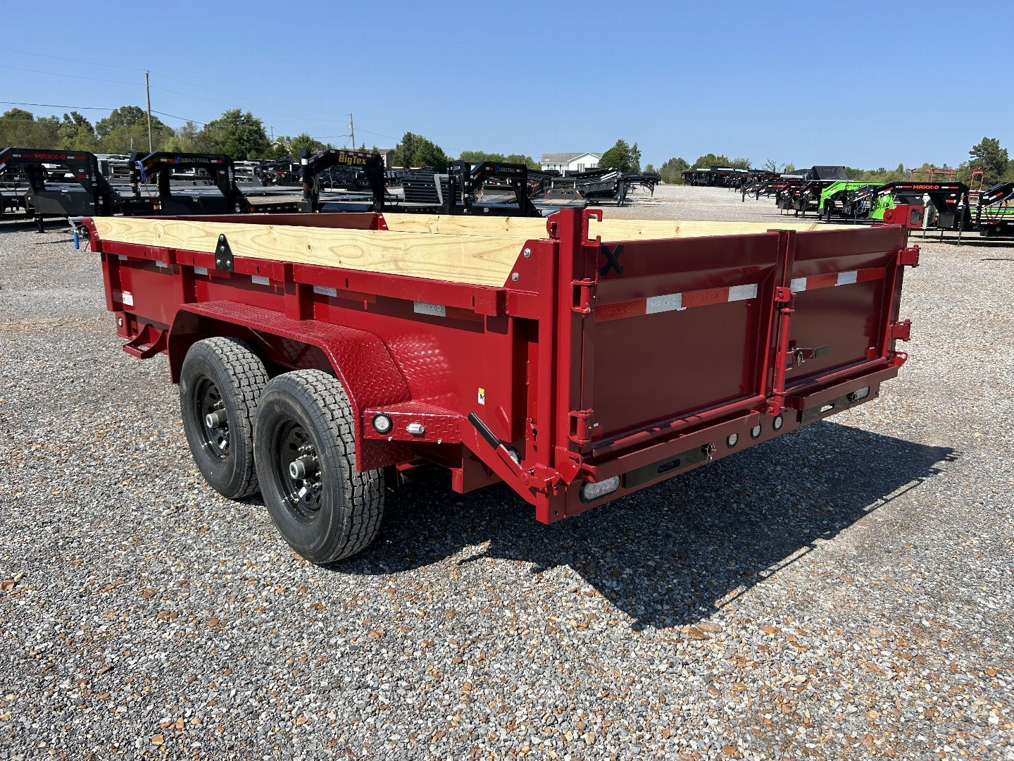 New 2025 MAXXD 83"x14' 14k Dump Trailer