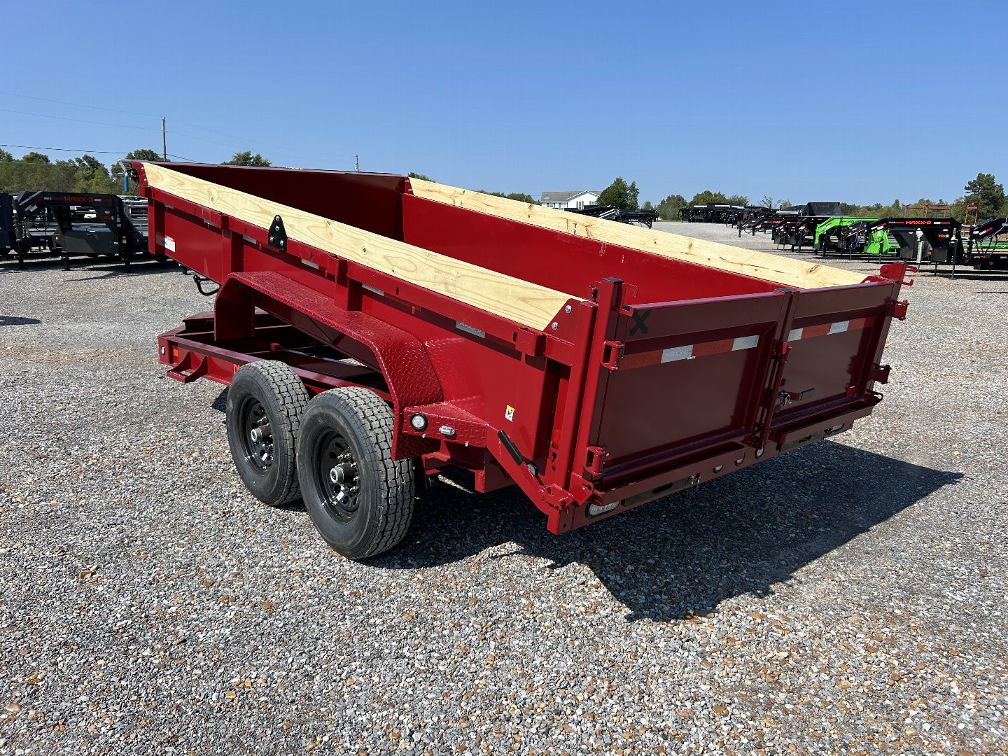 New 2025 MAXXD 83"x14' 14k Dump Trailer
