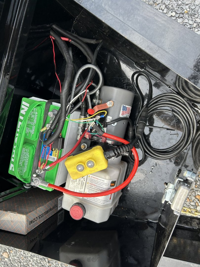 New 2025 Load Trail 83" x 16' 20k Dump Trailer