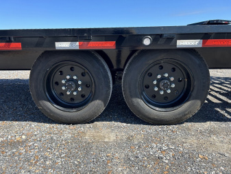 New 2025 MAXXD Flatbed Trailer | 102" x 24' 17.5K GVWR