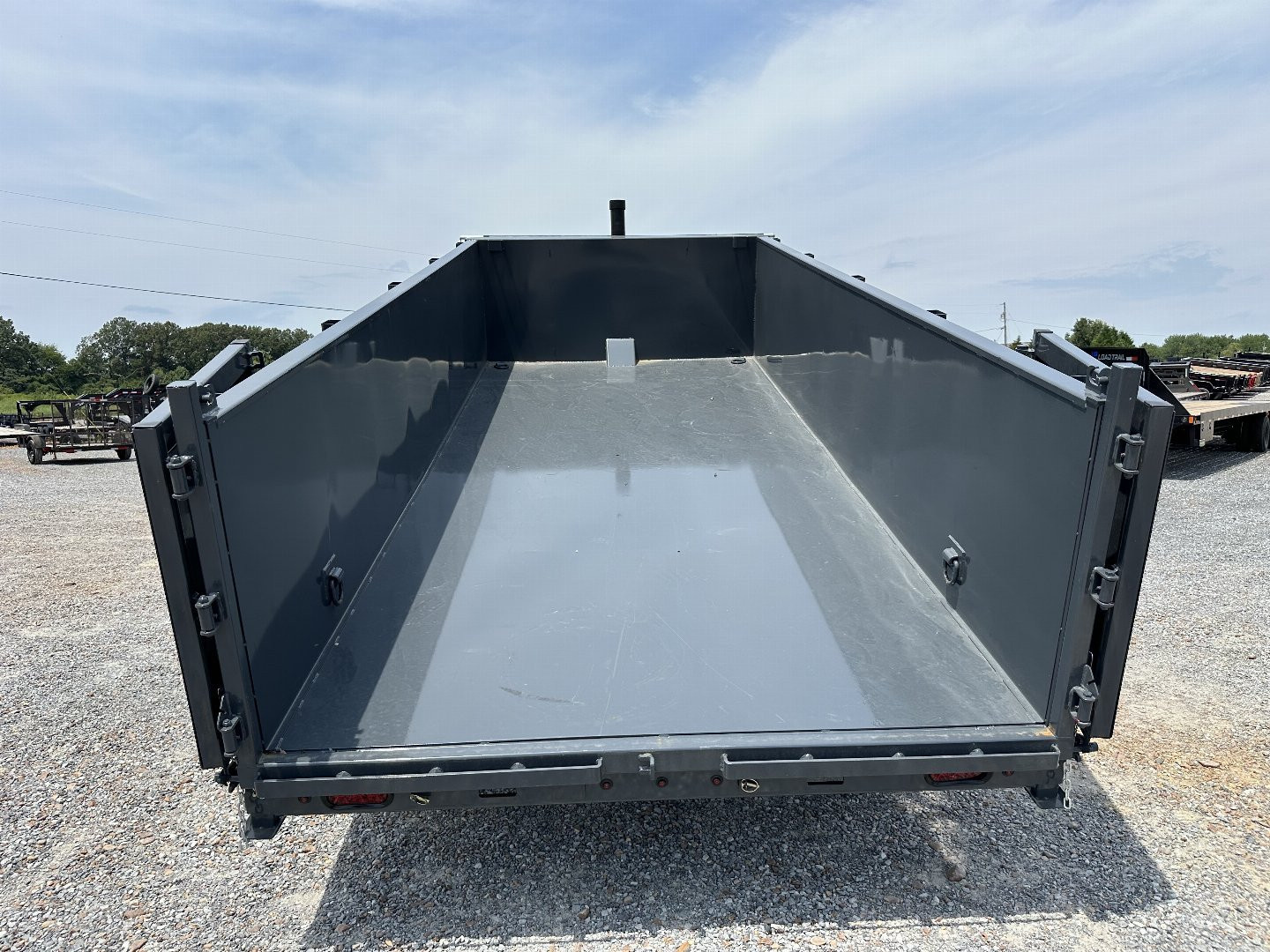 New 2025 Lamar Dump Trailer | 83" x 16' 16K GVWR