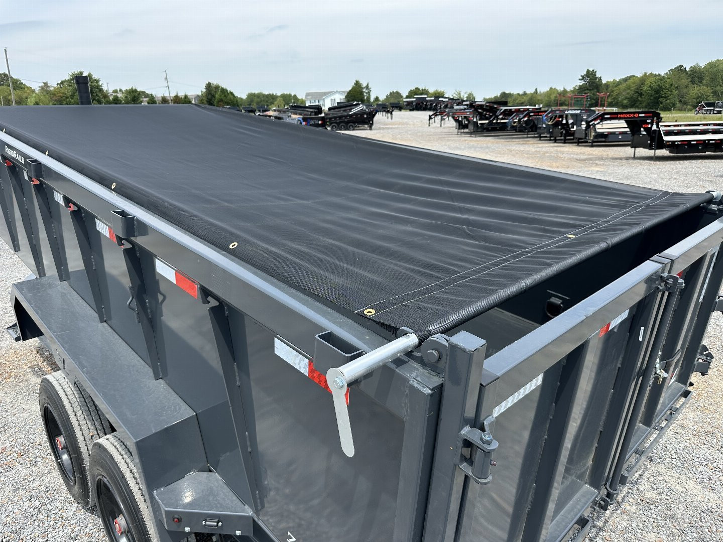 New 2025 Lamar Dump Trailer | 83" x 16' 16K GVWR