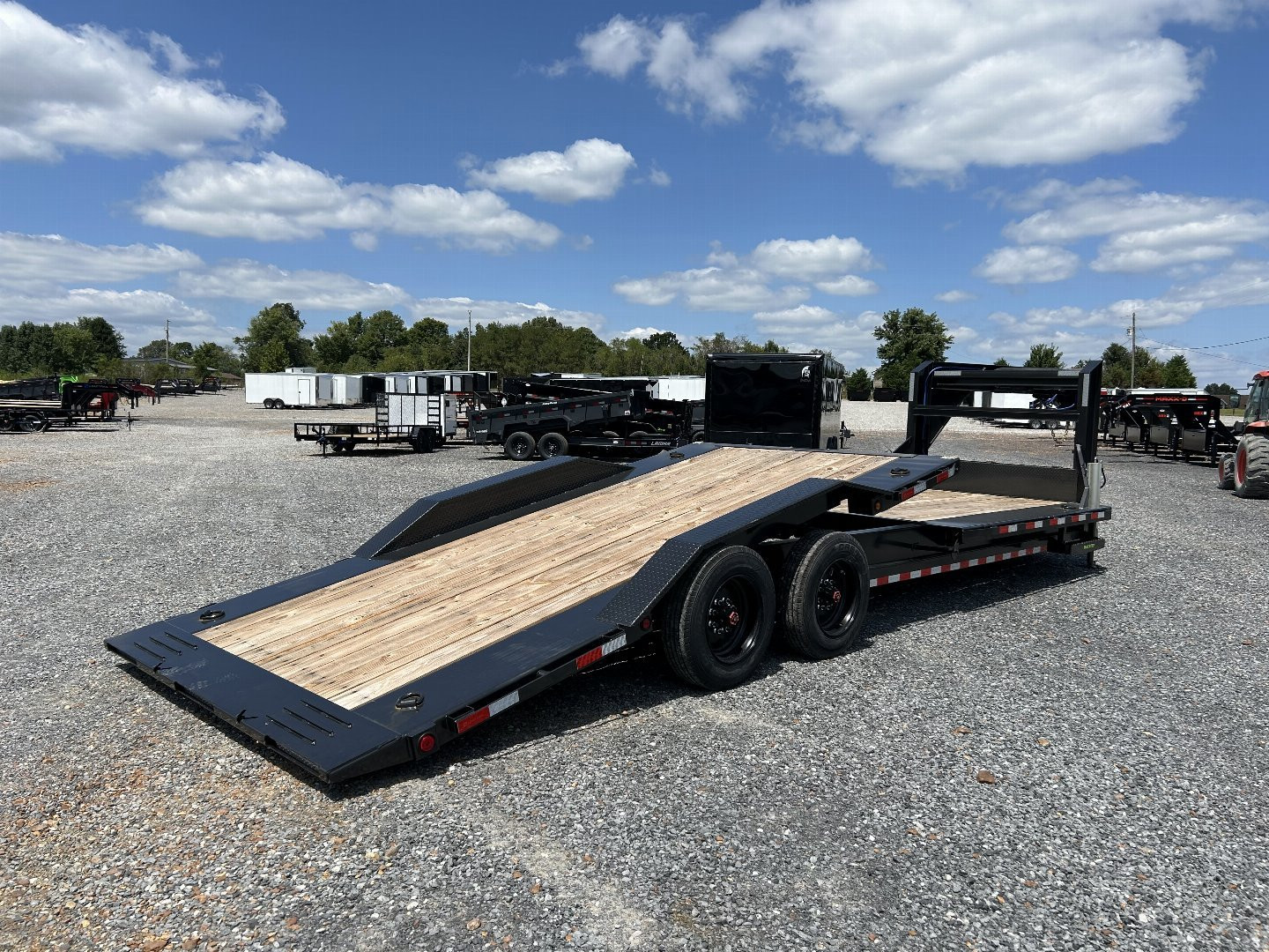 New 2024 Load Trail 102" x 26' 20K Gooseneck tilt Trailer