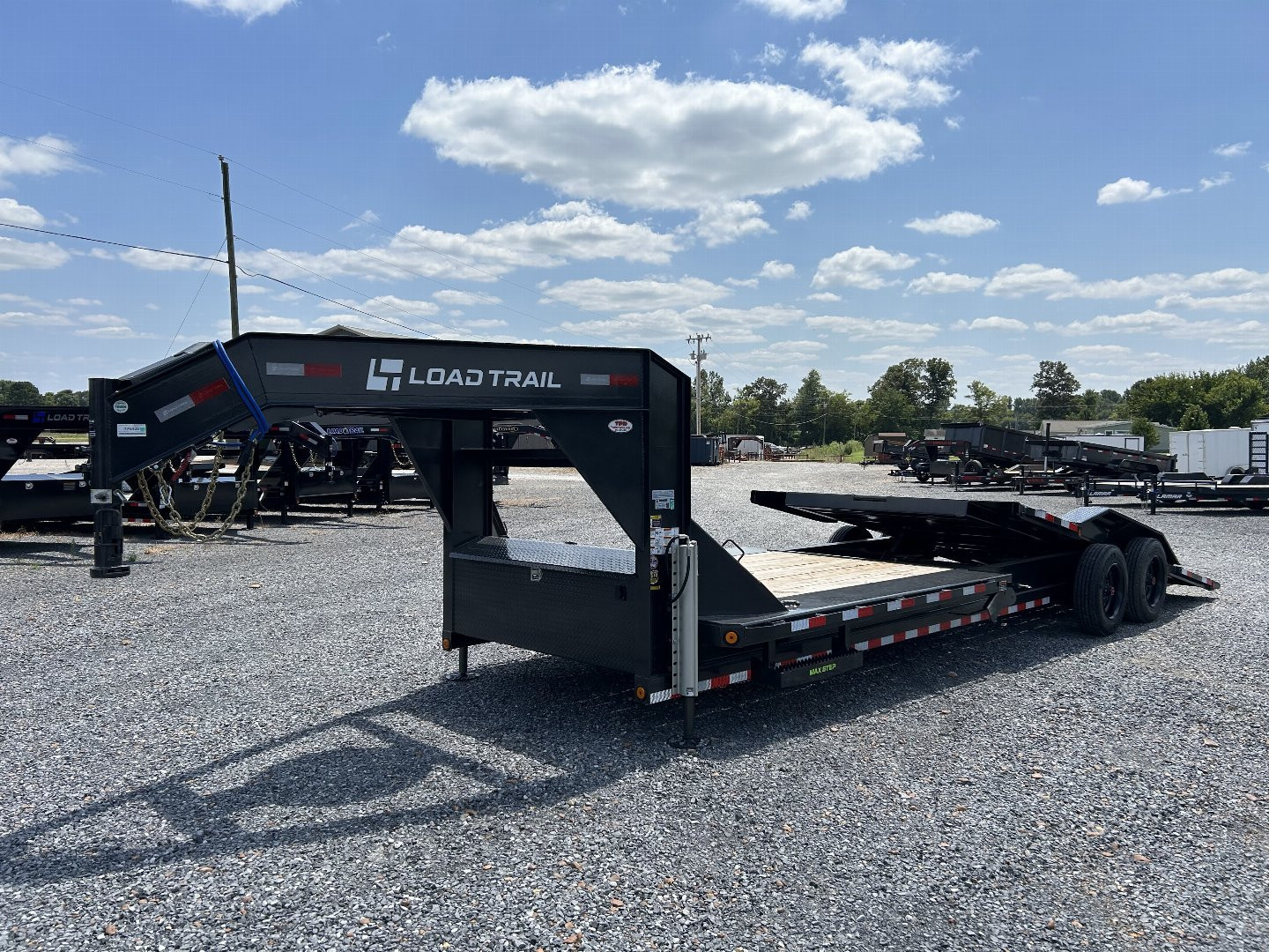 New 2024 Load Trail 102" x 26' 20K Gooseneck tilt Trailer