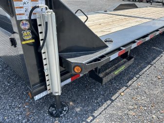 New 2024 Load Trail 102" x 26' 20K Gooseneck tilt Trailer