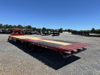 New 2025 MAXXD 34' x 102" 30k Hyd Dove Gooseneck Trailer