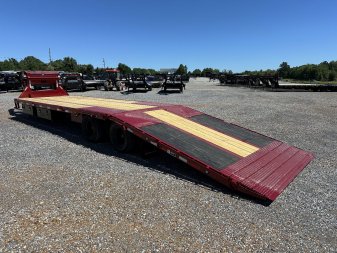 New 2025 MAXXD 34' x 102" 30k Hyd Dove Gooseneck Trailer