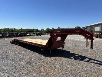 New 2025 MAXXD 34' x 102" 30k Hyd Dove Gooseneck Trailer
