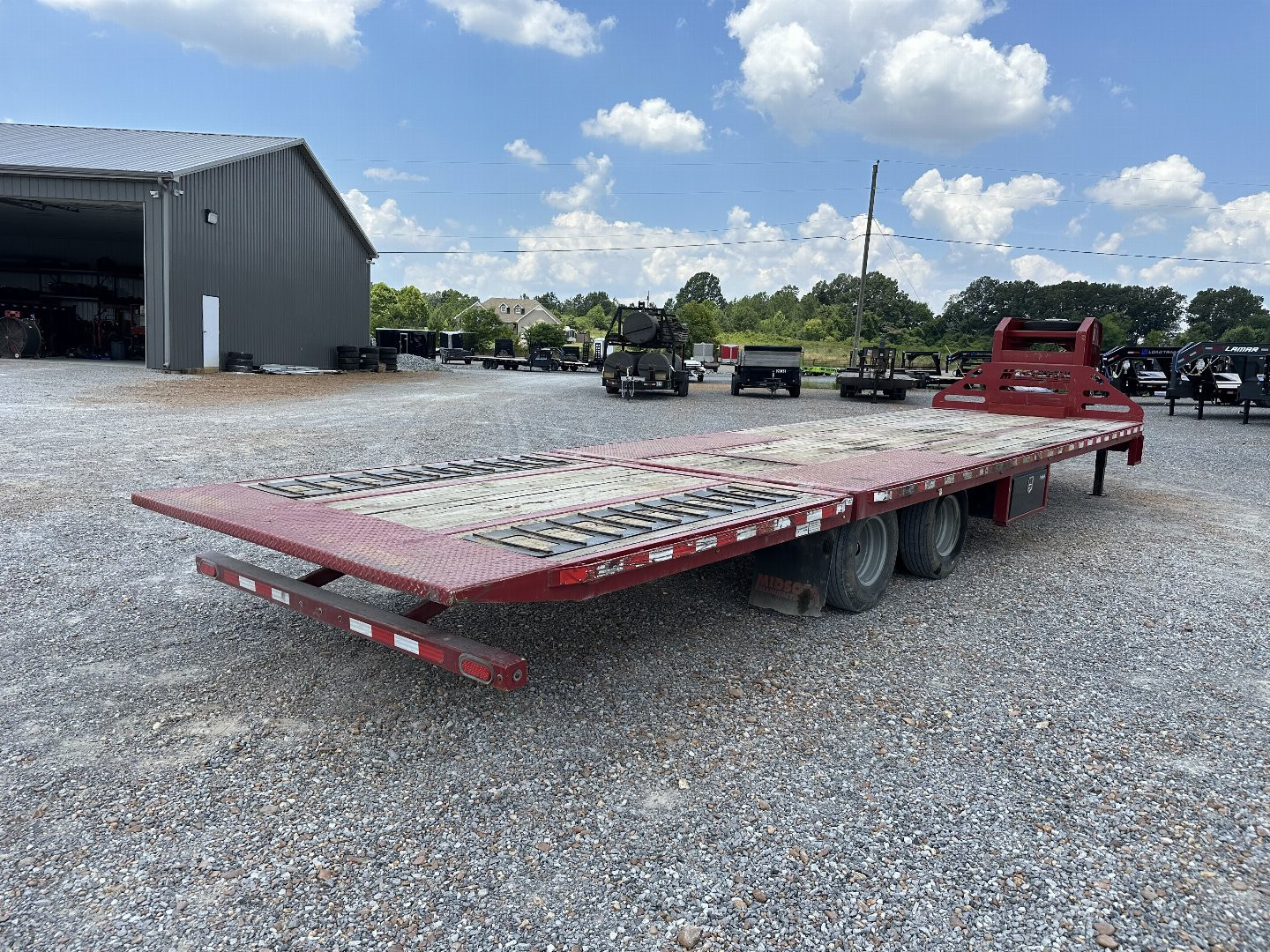 Used 2018 Midsota 32' HYDRO DOVE HYDRO JACKS Gooseneck Flatbed Trailer