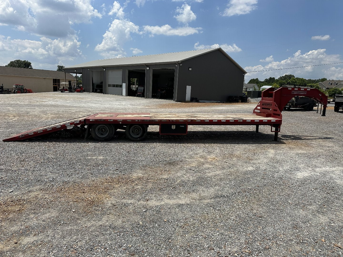 Used 2018 Midsota 32' HYDRO DOVE HYDRO JACKS Gooseneck Flatbed Trailer