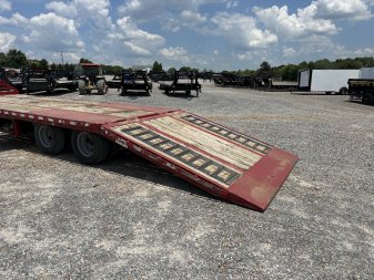 Used 2018 Midsota 32' HYDRO DOVE HYDRO JACKS Gooseneck Flatbed Trailer