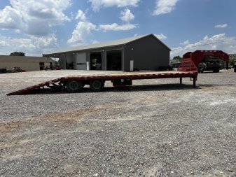 Used 2018 Midsota 32' HYDRO DOVE HYDRO JACKS Gooseneck Flatbed Trailer