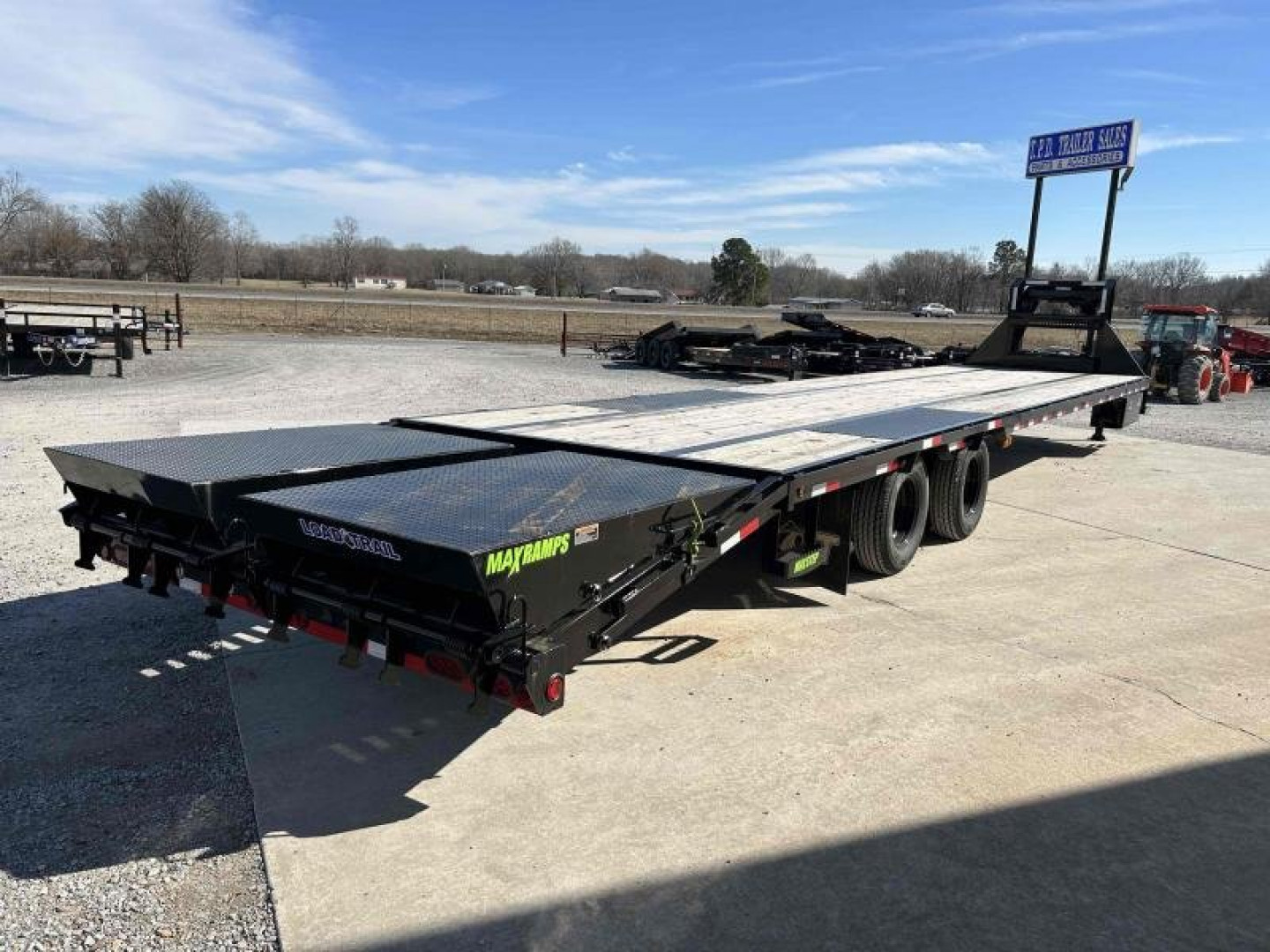 Used 2023 Load Trail 102"x40' 25k Gooseneck Flatbed Trailer