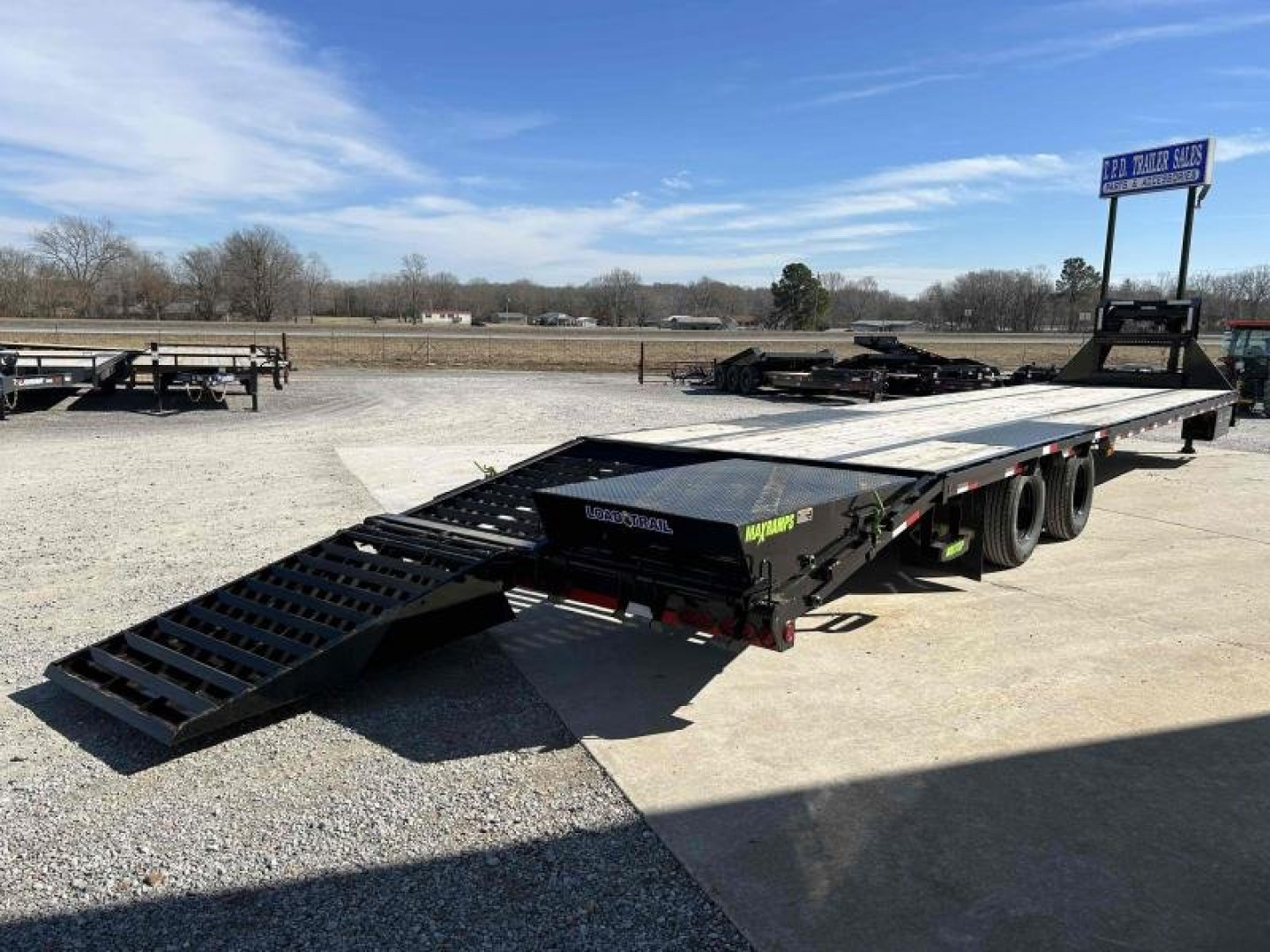 Used 2023 Load Trail 102"x40' 25k Gooseneck Flatbed Trailer