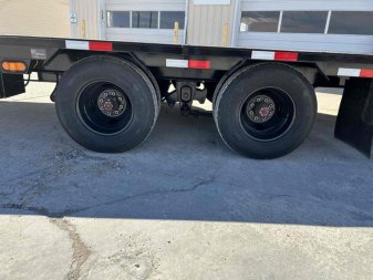 Used 2023 Load Trail 102"x40' 25k Gooseneck Flatbed Trailer