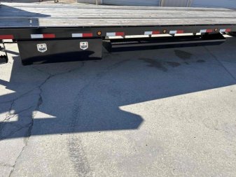 Used 2023 Load Trail 102"x40' 25k Gooseneck Flatbed Trailer