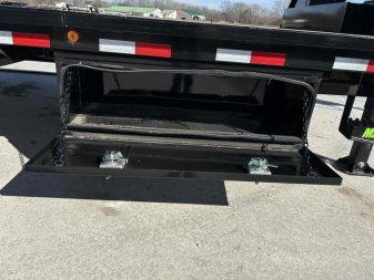 Used 2023 Load Trail 102"x40' 25k Gooseneck Flatbed Trailer