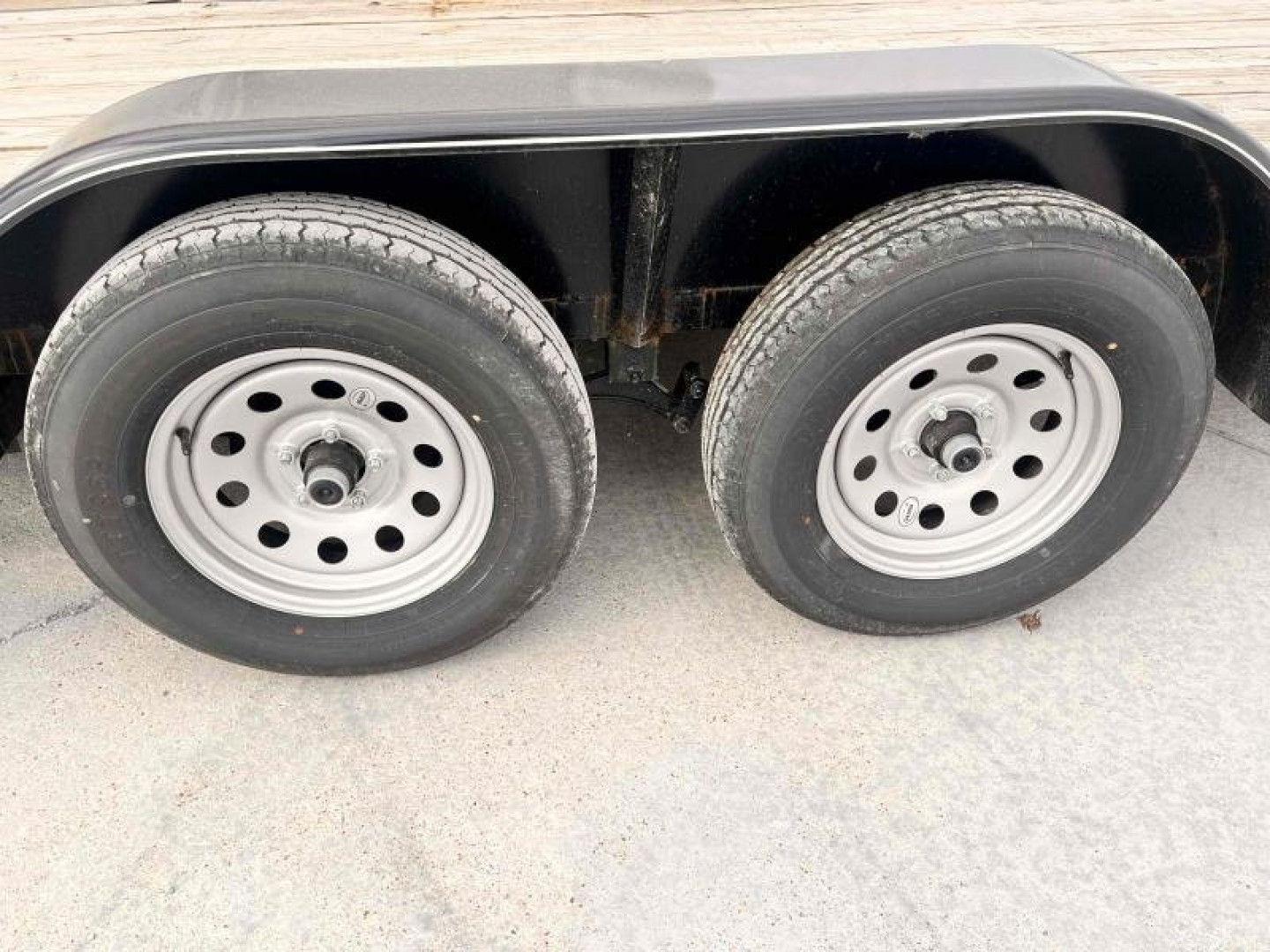New 2023 O'neal 6'10" x 20' 7k Car Trailer