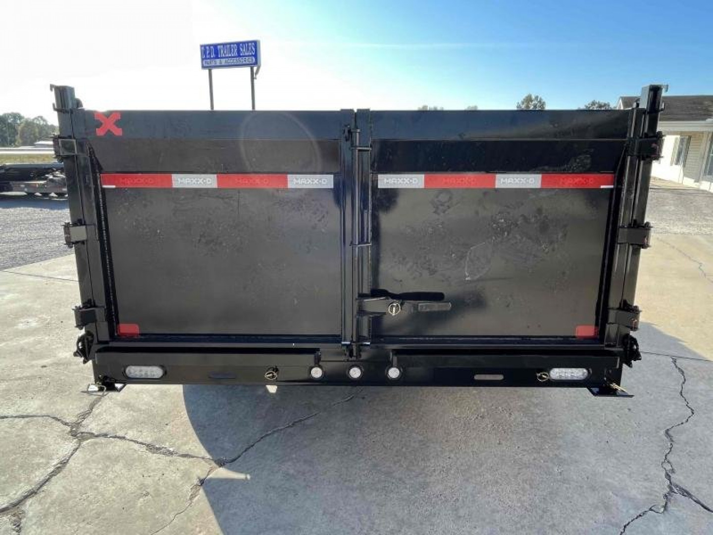 New 2024 MAXXD 83"x14' 14k Telescoping Dump Trailer