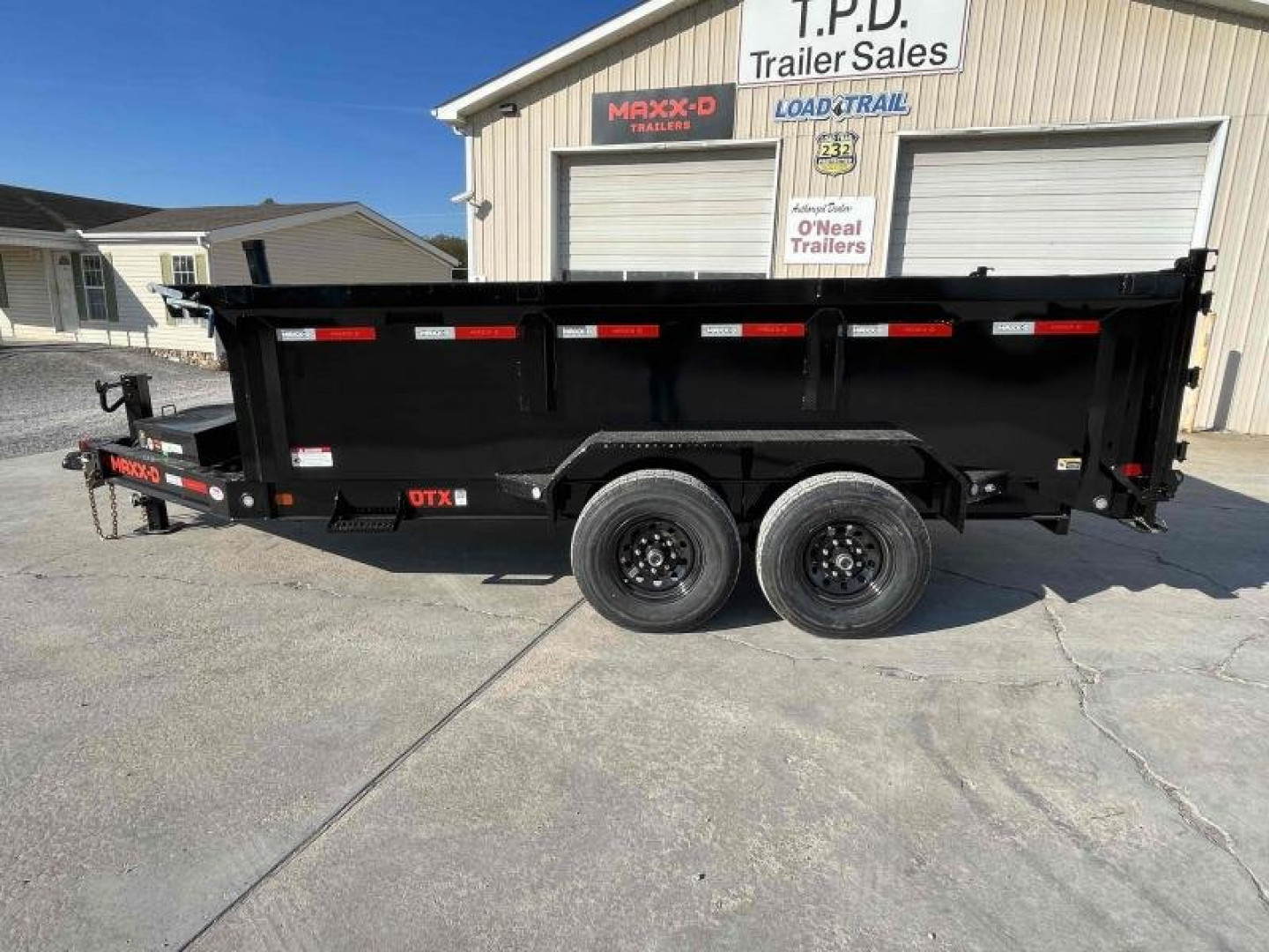New 2024 MAXXD 83"x14' 14k Telescoping Dump Trailer