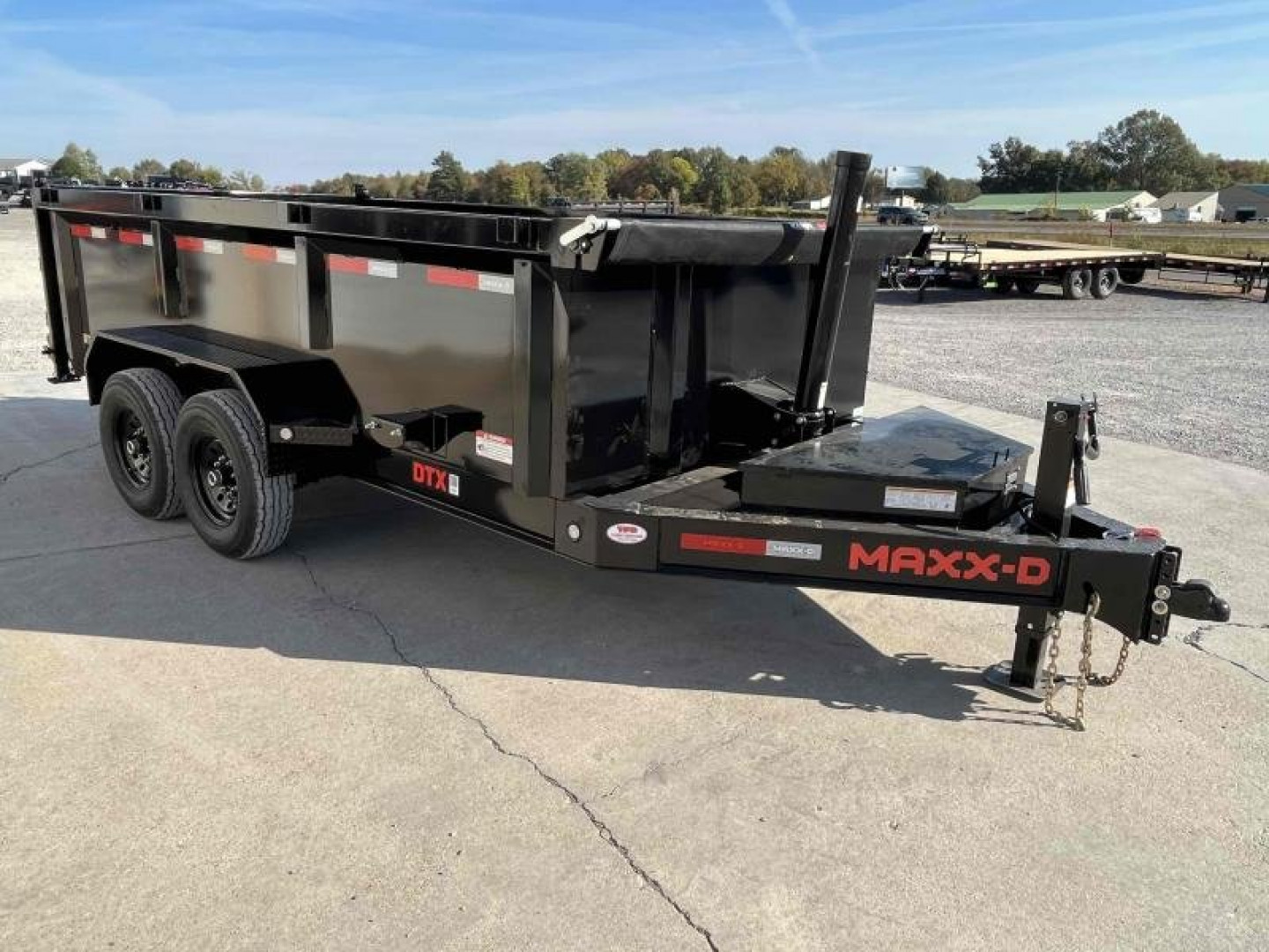 New 2024 MAXXD 83"x14' 14k Telescoping Dump Trailer