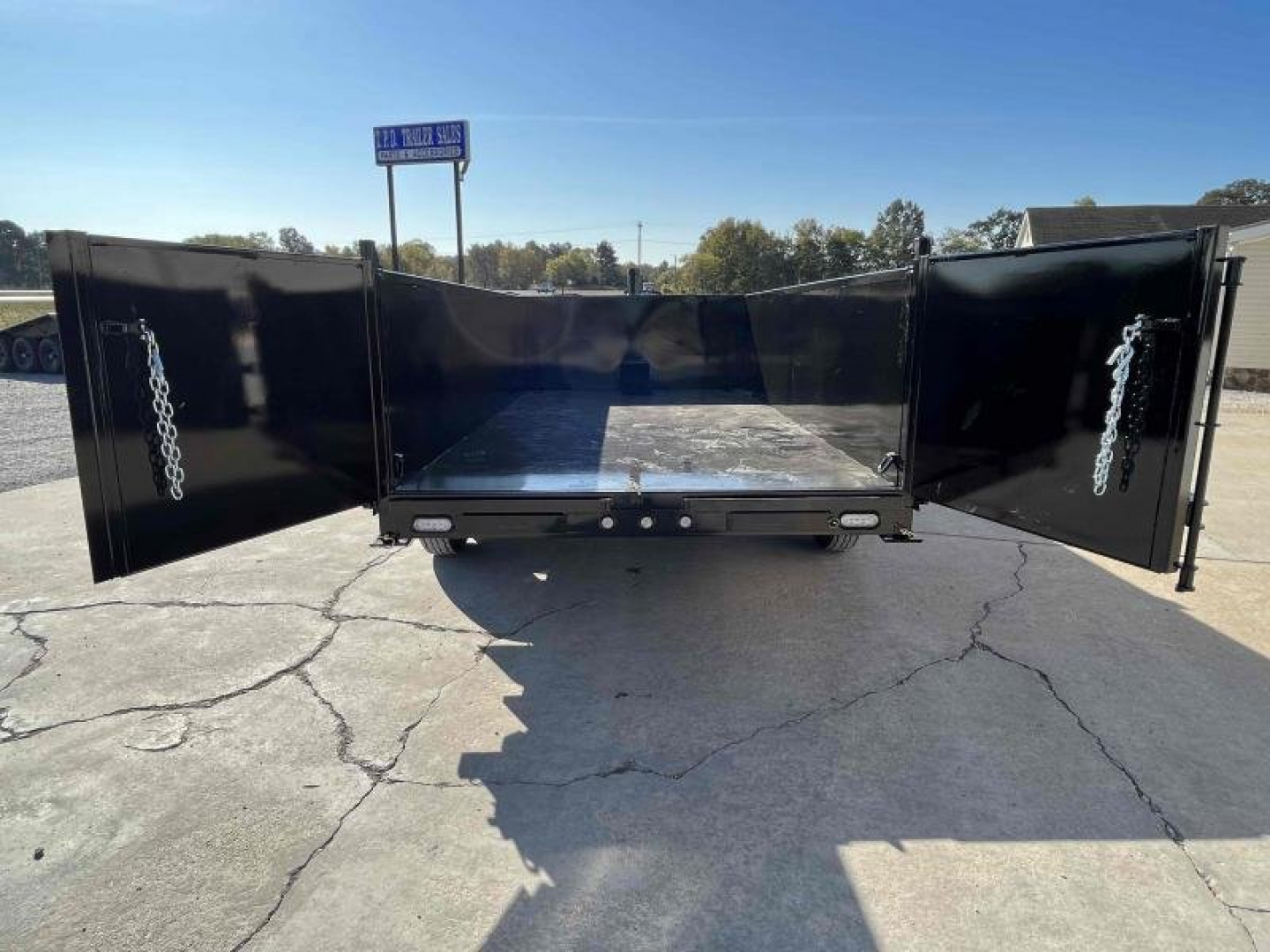 New 2024 MAXXD 83"x14' 14k Telescoping Dump Trailer