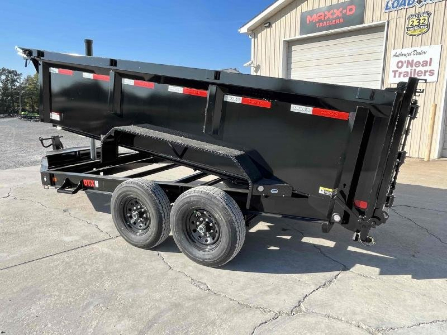 New 2024 MAXXD 83"x14' 14k Telescoping Dump Trailer