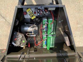 New 2023 MAXXD 24' 10K Drop N Load Trailer
