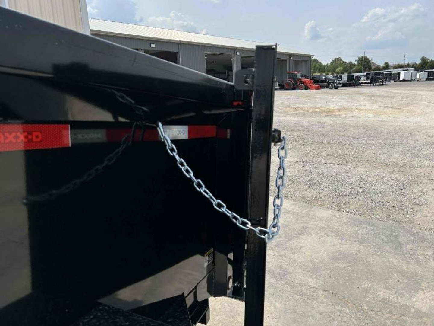 New 2023 MAXXD 16' x 83" 17.5k Telescopic Gooseneck Dump Trailer