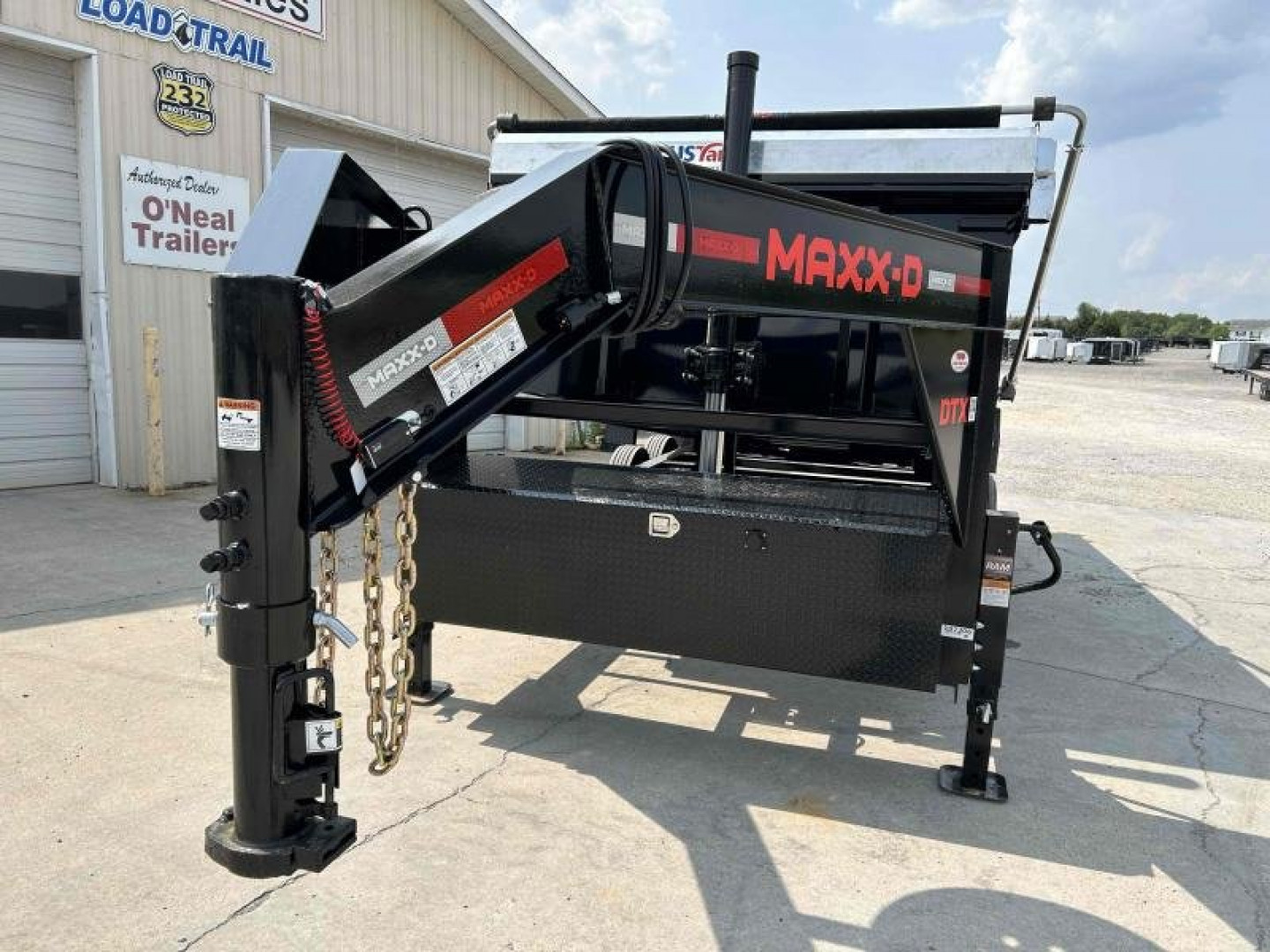 New 2023 MAXXD 16' x 83" 17.5k Telescopic Gooseneck Dump Trailer