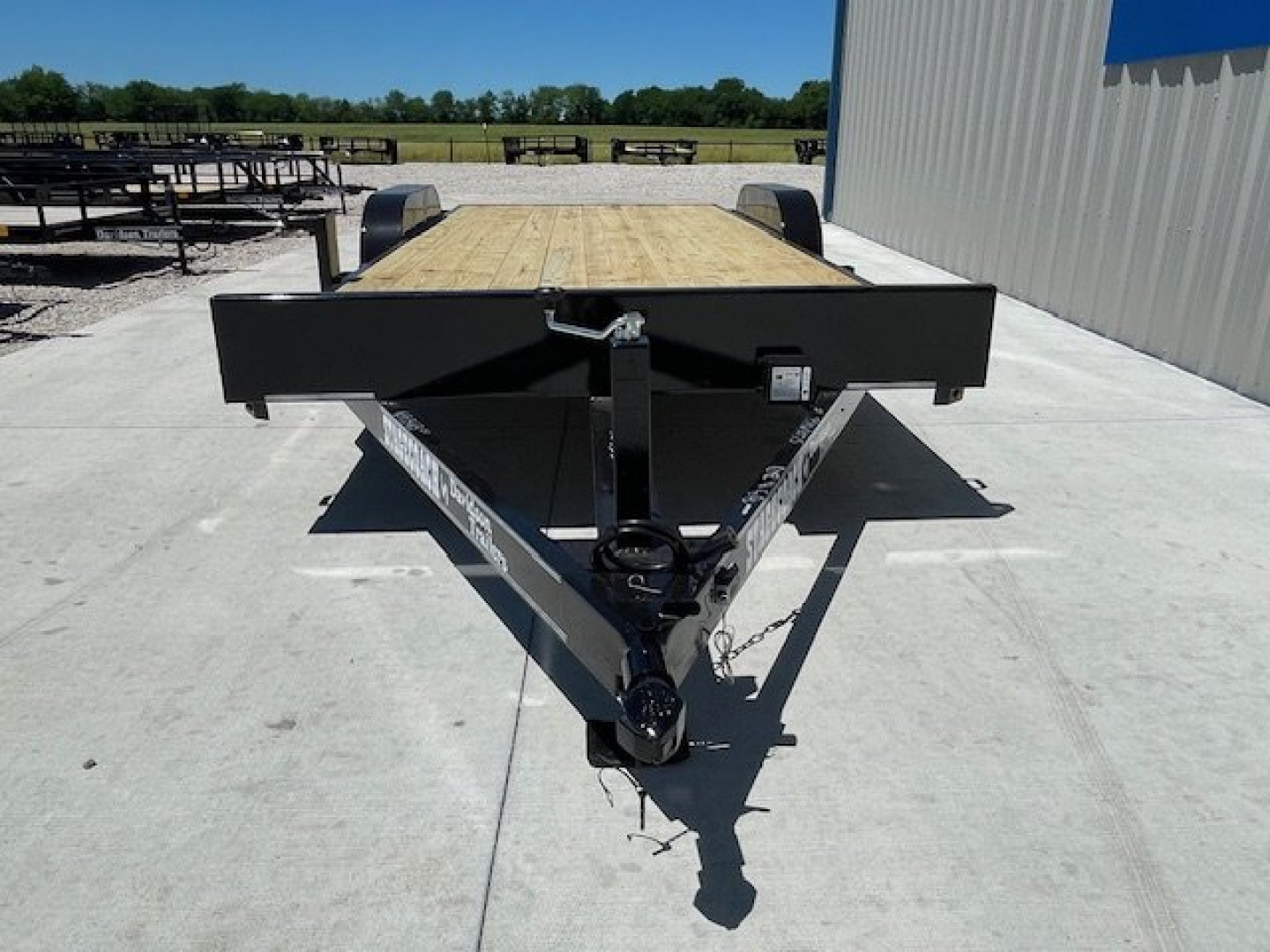 New 2025 DAVIDSON 83X20 BUMPER PULL WOOD FLOOR CAR HAULER W/ SLIDEOUT RAMPS ,2' DOVE (2) 5200lb AXLES, GVWR 9900#