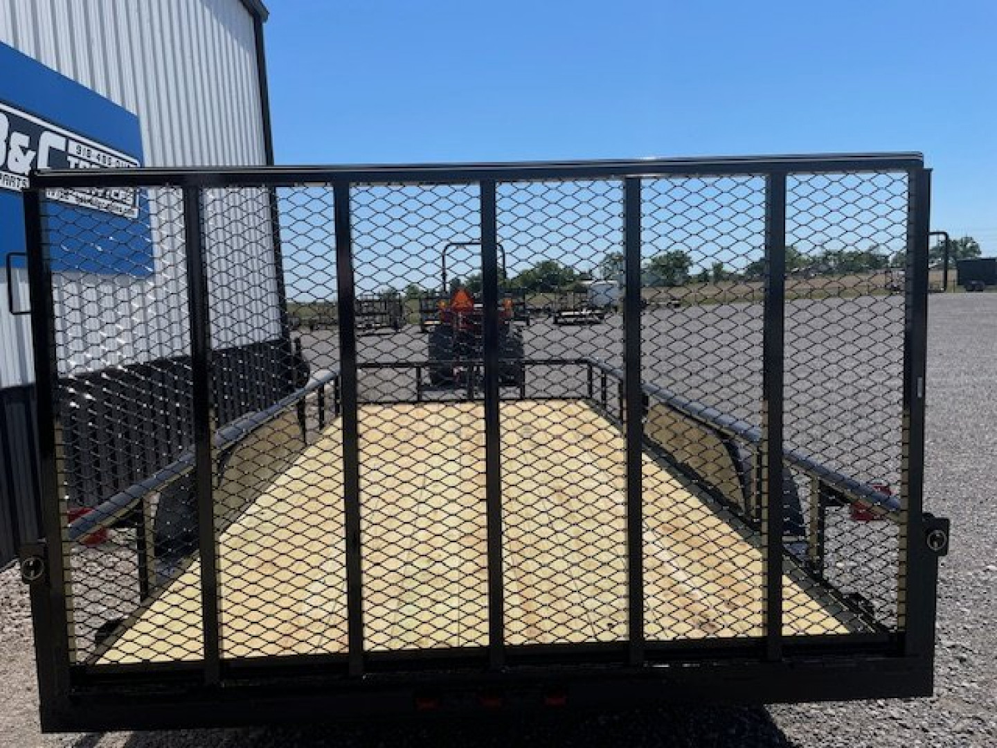 New 2025 DAVIDSON 83X18 TANDEM (2)AXLE PIPE TOP UTILITY TRAILER W/4' GATE