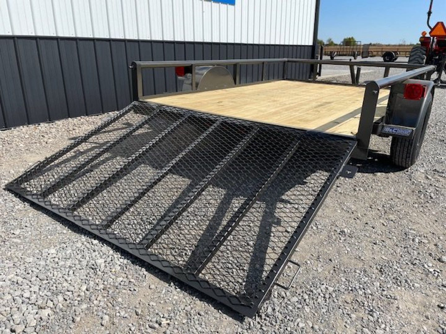 New 2025 DAVIDSON 77X10 (1)SINGLE AXLE PIPE TOP UTILITY W/4' GATE