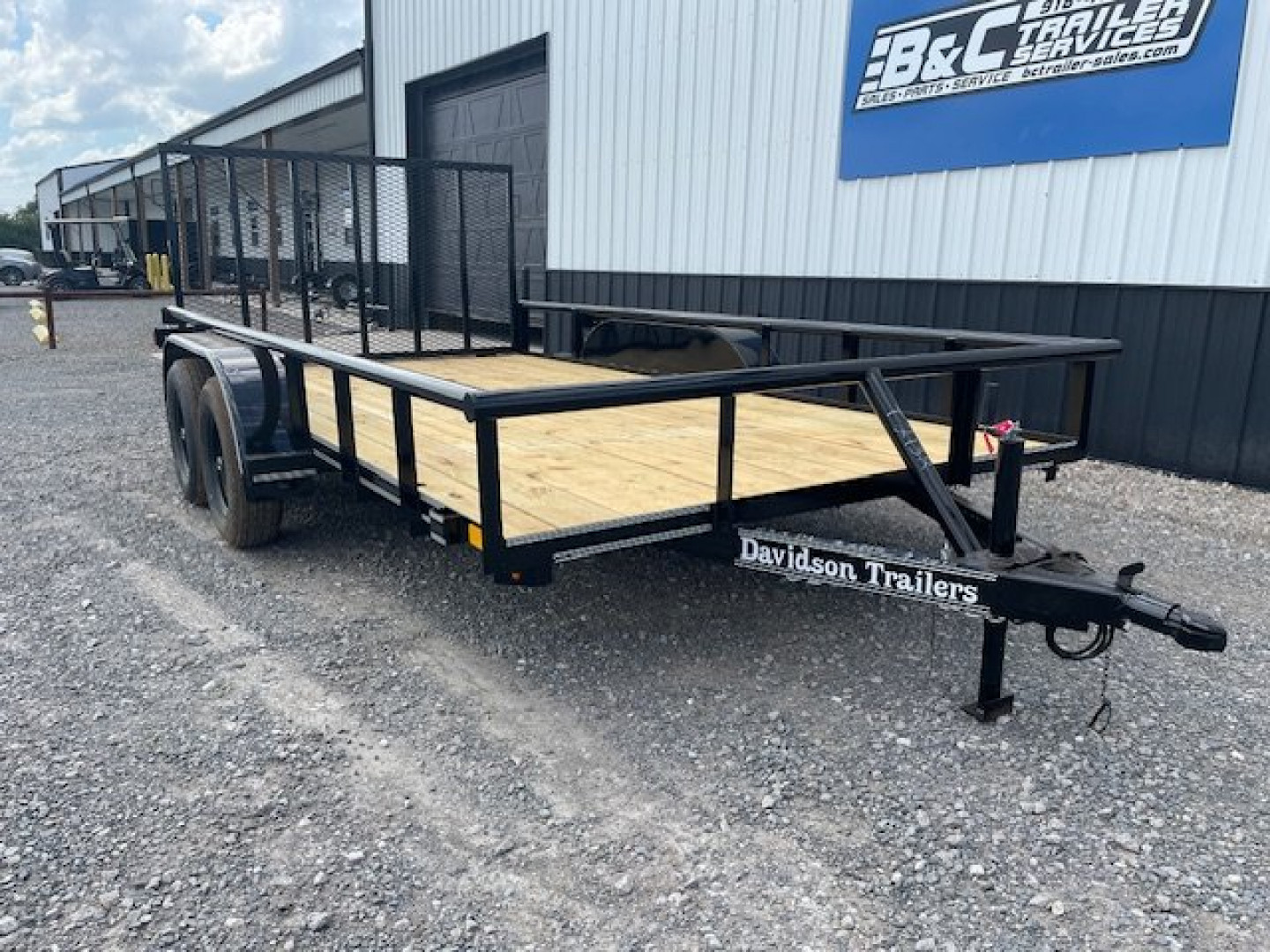 New 2024 DAVIDSON 83X14 TANDEM AXLE PIPE TOP UTILITY W/4' GATE